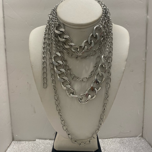SILVER CHUNKY STATEMENT COLLAR NECKLACE - Picture 7 of 9